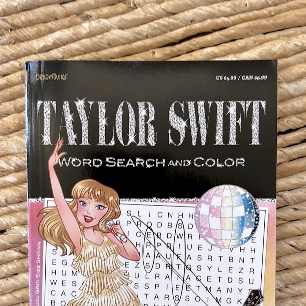 🆕 Taylor Swift Word Search & Coloring Book. NWT 🪩 - Picture 2 of 6
